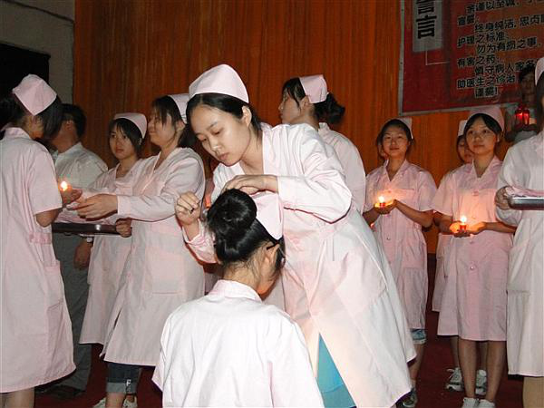 南昌护士学校<a href='http://www.cqxyyc.com/news/1/5' style='color:#a033d9'>招生要求</a>