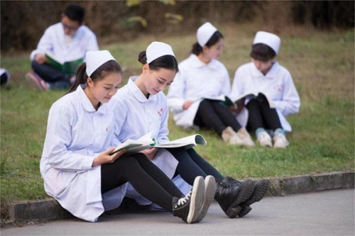 重庆卫校招生电话的查询方法都有哪些