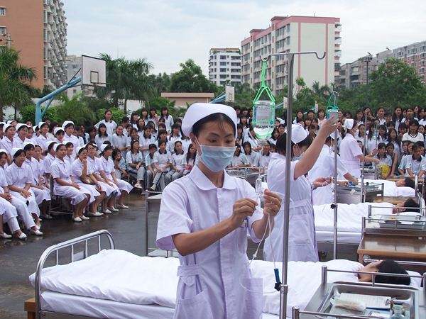 重庆卫校招生要求及报名条件