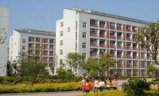 贵阳有哪些卫校比较好？