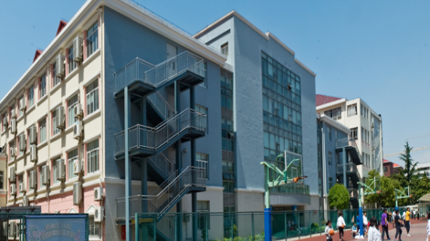 上海市医药学校环境