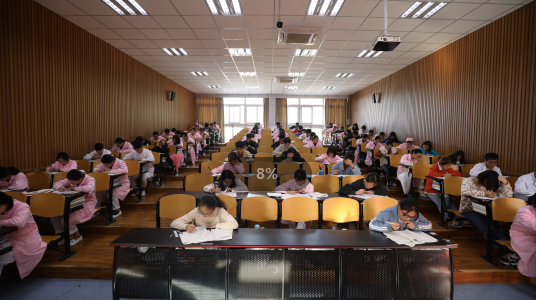 重庆卫校哪个好