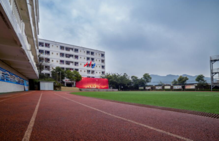 成都医学院附属护士学校招生、2019招生简章