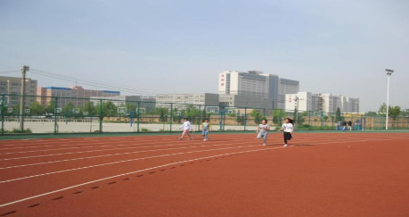 首都铁路卫生学校在哪里、学校地址