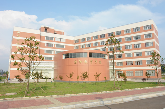 广州生物医药高级职业技术学校在哪里、学校地址