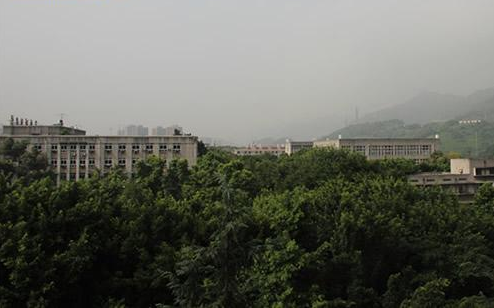 重庆知行卫生学校环境图片
