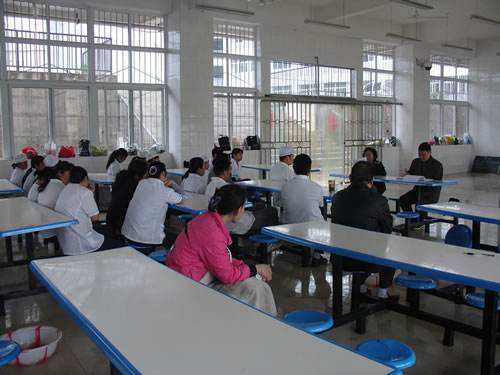 重庆市公共卫生学校食堂环境
