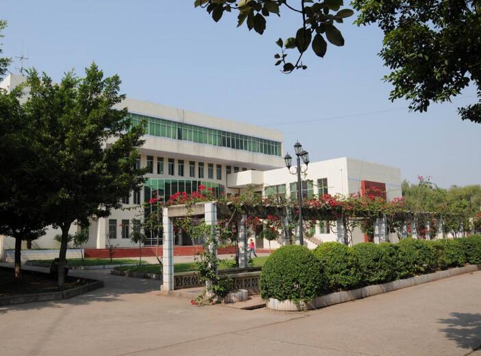 四川凉山卫生学校2020年有哪些专业、招生专业