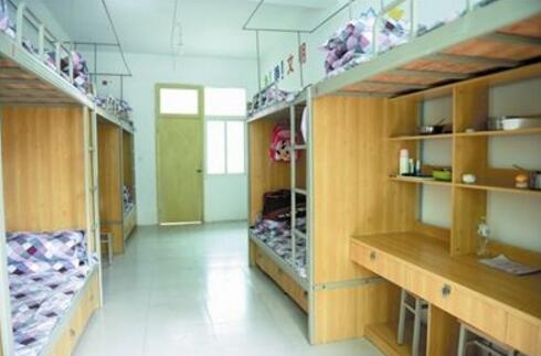 四川省甘孜卫生学校宿舍环境 四川省甘孜卫生学校宿舍环境