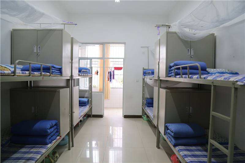 武汉市卫生学校宿舍环境