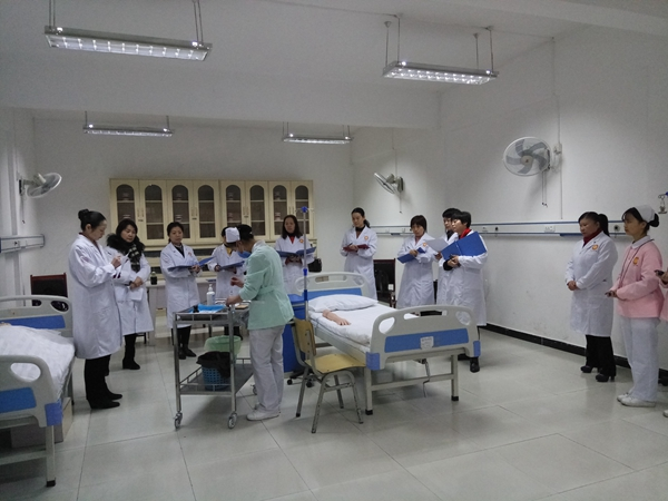 重庆卫校 重庆卫校