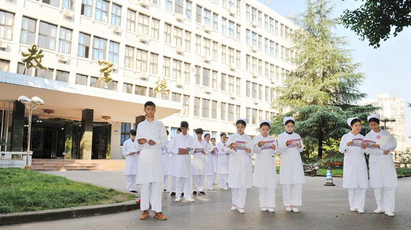 重庆卫校的3+2护理专业好不好 重庆卫校的3+2护理专业好不好