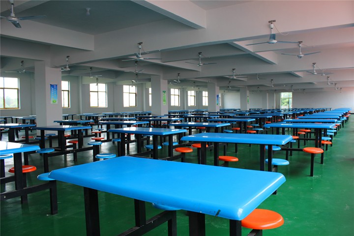 鹰潭卫生学校食堂环境好吗 鹰潭卫生学校食堂环境好吗