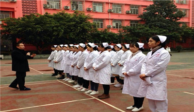 2020年重庆女生可以读卫校吗