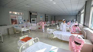 重庆2022年卫校好还是大专好？